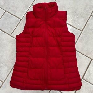 Women’s lands end red vest